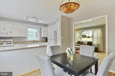 3304 Glenway Dr, Kensington, MD 20895 - photo 5