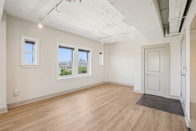 329 E Colorado Blvd unit 605, Dallas, TX 75203 - photo 4