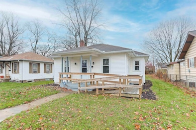 721 W Broadway St, Mishawaka, IN 46545 - photo 3