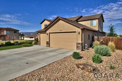 3 Car Garage Gives Extra Room