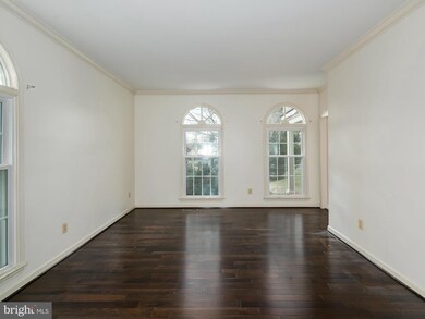 5441 Ashleigh Rd, Fairfax, VA 22030 - photo 7