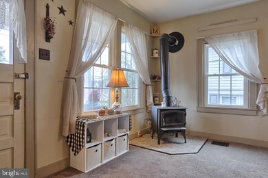 603 W High St, Womelsdorf, PA 19567 - photo 6