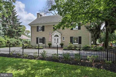 380 E Chocolate Ave, Hershey, PA 17033 - photo 2