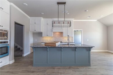 1016 NE 33rd Terrace, Moore, OK 73160 - photo 4