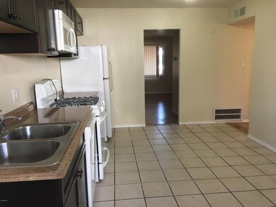 5002 W Bethany Home Rd unit 155, Glendale, AZ 85301 - photo 2