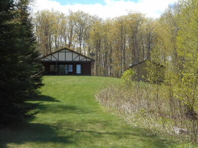 W18154 Neazor Point unit W18154, Germfask, MI 49836 - photo 2