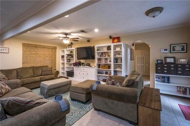 2714 Perry Ln, Alvin, TX 77511 - photo 7