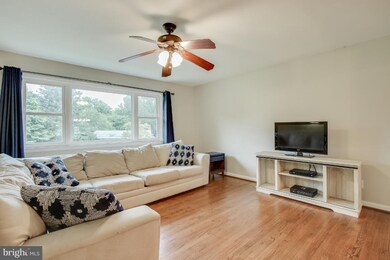 5900 Dale Dr, Sykesville, MD 21784 - photo 2