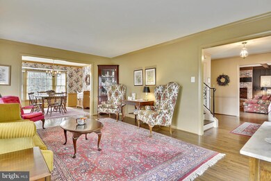 9104 Bakerhill Ct, Montgomery Village, MD 20886 - photo 6