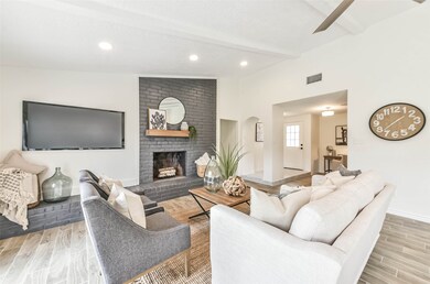 4327 Saffron Ln, Friendswood, TX 77546 - photo 5