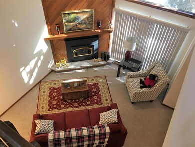 7213 Onawa Ct unit B2, Cresco, PA 18326 - photo 3