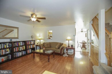 9821 Sherwood Farm Rd, Owings Mills, MD 21117 - photo 4