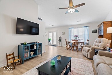 4930 Dunlin Dr, Indianapolis, IN 46235 - photo 5