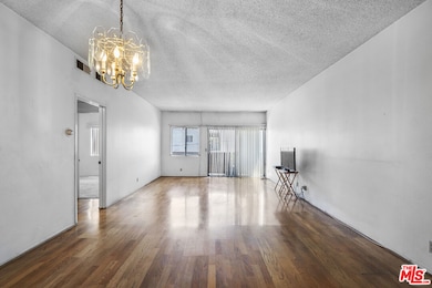 424 S Westmoreland Ave unit 210, Los Angeles, CA 90020 - photo 7