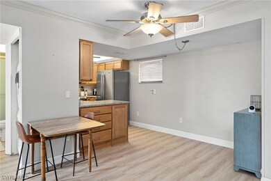 12471 Mcgregor Blvd unit 27, Fort Myers, FL 33919 - photo 4