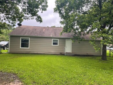 1423 Olive St, Gainesville, TX 76240 - photo 7