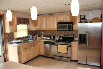 590 Ashmont St, Dorchester, MA 02122 - photo 2