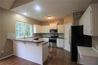 4933 Roundtree St, Shawnee, KS 66226 - photo 5