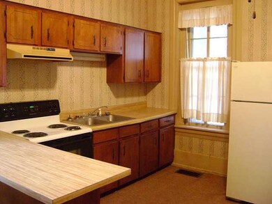 85 N Mulberry St, Logan, OH 43138 - photo 6