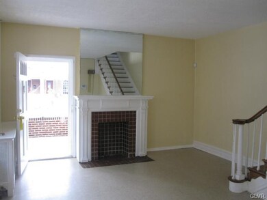 307 S Fulton St, Allentown, PA 18102 - photo 5