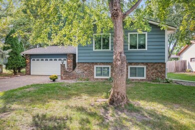 9753 Hemlock Ln N, Maple Grove, MN 55369 - photo 2