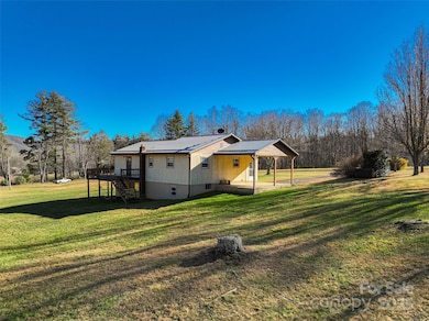 1879 White Oak Rd, Burnsville, NC 28714 - photo 2