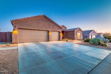 3-Car Garage with 1 Extended-Length Bay