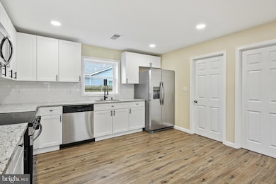 1100 Cord St, Middle River, MD 21220 - photo 5