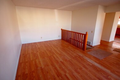 livingrm