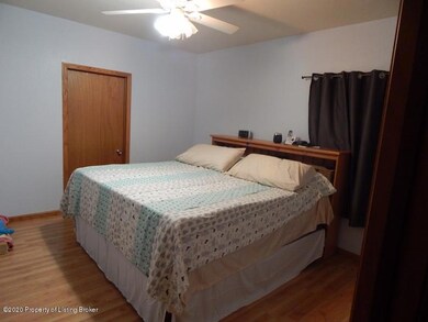 28 3rd St W Taylor 3