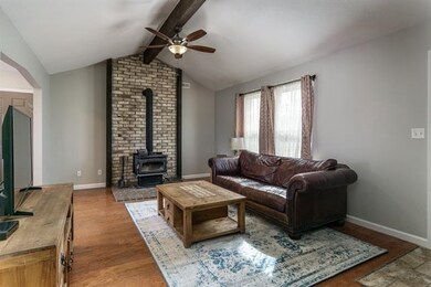 962 N 1892 Rd, Lawrence, KS 66049 - photo 4