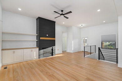 679 N Fox Hill Cir-10