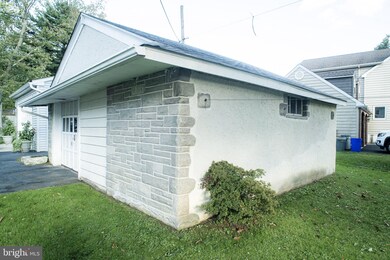 1204 University Ave, Morton, PA 19070 - photo 7