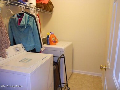 9006 Teak Dr, Louisville, KY 40228 - photo 7