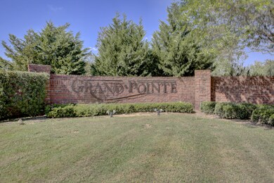 Grand Pointe-5