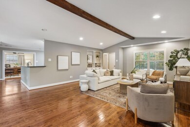 6208 Danbury Ln, Dallas, TX 75214 - photo 6