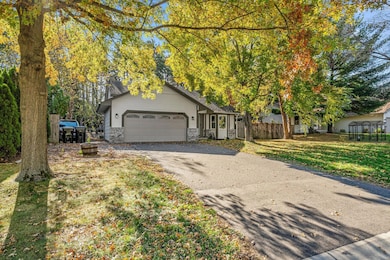 2-web-or-mls-4134 145th Ln-2.jpg