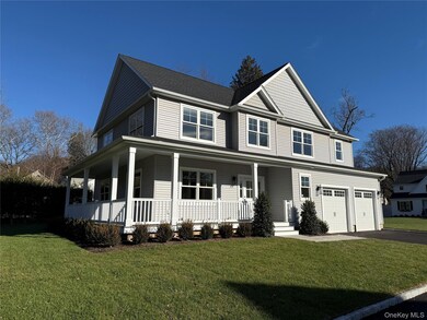 44 N Woodhull Rd, Huntington, NY 11743 - photo 2