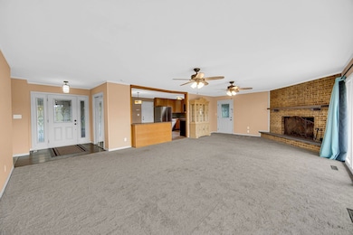 7427 Mccurry Rd, Roscoe, IL 61073 - photo 5