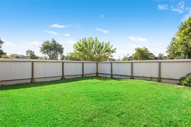 939 Glen Ave, Houston, TX 77088 - photo 6