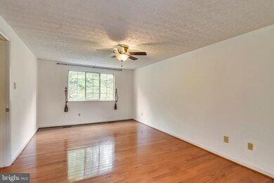 8769 Cold Plain Ct, Springfield, VA 22153 - photo 7