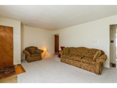 7402 SW 12th St, Des Moines, IA 50315 - photo 5