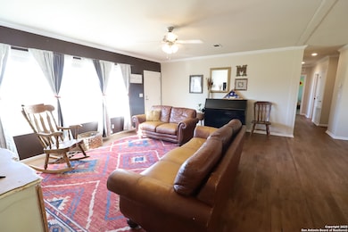 655 County Road 303, Jourdanton, TX 78026 - photo 6