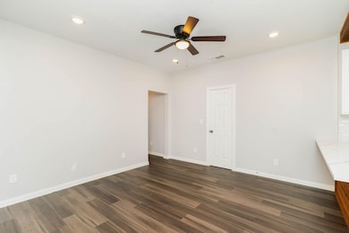 1030 N Bishop Ave unit B, Dallas, TX 75208 - photo 5