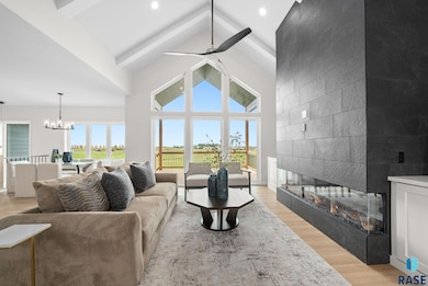 5601 E Morningside Cir, Sioux Falls, SD 57110 - photo 6