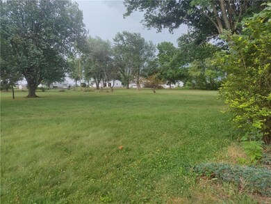 1151 E Meadows Dr, Greensburg, IN 47240 - photo 3