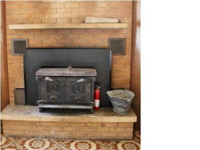 FIREPLACE HEATS WHOLE HOUSE DURING COLD WINTER DAY