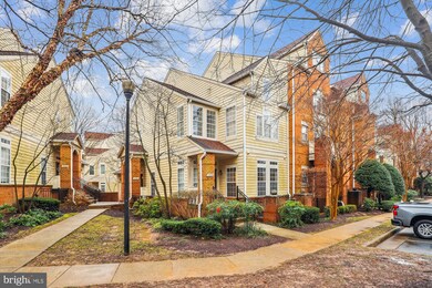 1330 Garden Wall Cir unit 402, Reston, VA 20194 - photo 4