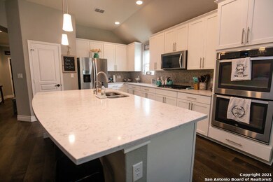 11243 Rock Daisy, Helotes, TX 78023 - photo 7