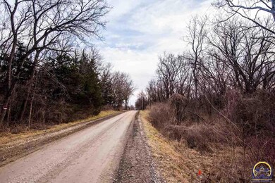 8675 SE California Ave unit Approx. Address, Wakarusa, KS 66546 - photo 3